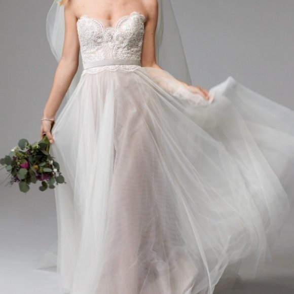 Della (Beaded) Wedding Dress by WToo (Watters) - Picture 1 of 4